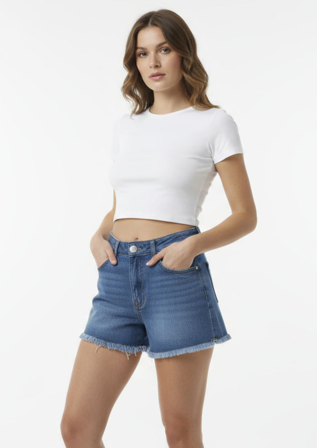 Shorts Jeans Curto Com Barra Desfiada Kysh Feminino - Azul Médio