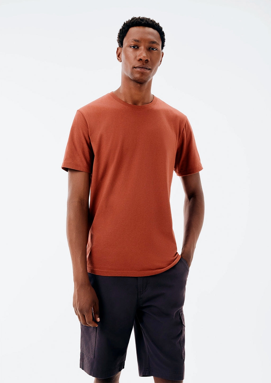 Camiseta Manga Curta Hering Regular World Unissex - Marsala