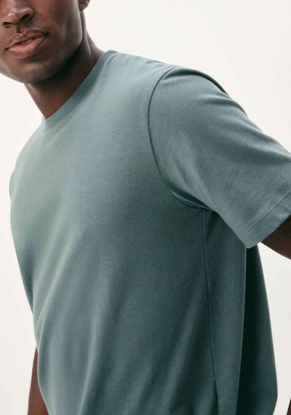 Camiseta Básica Hering World Masculina - Verde