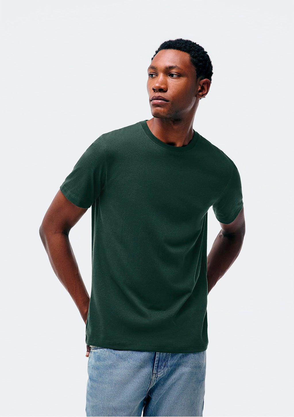 Camiseta Manga Curta Hering Regular World Unissex - Verde