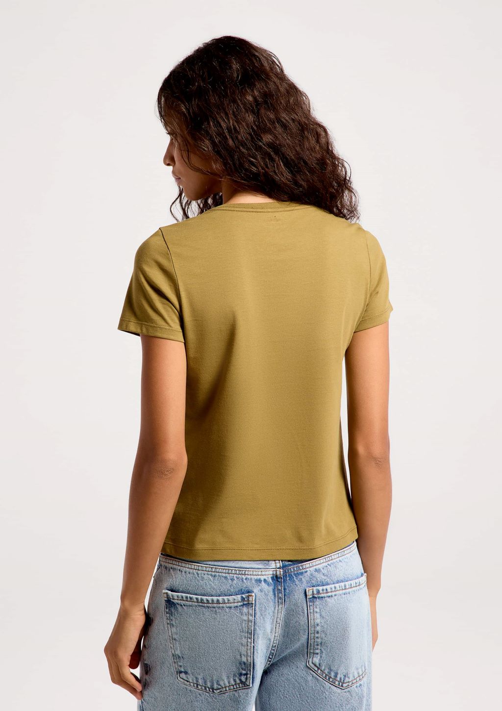 Camiseta Básica Slim World Feminino Hering - Verde