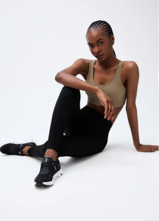Calça Legging Hering Canelada Sem Costura Feminina - Preta