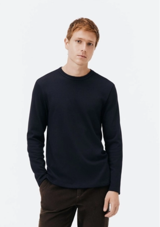 Camiseta Hering Masculina Manga Longa Em Algodão Peruano - Preto