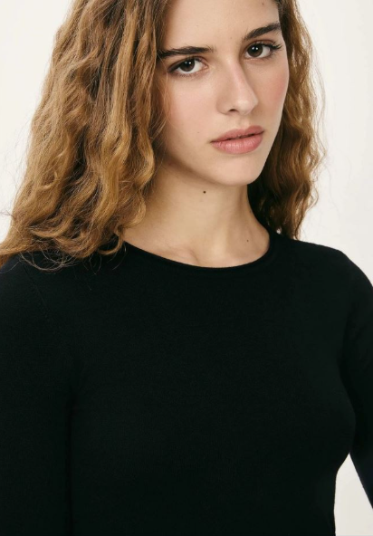 Blusa Feminina Hering Manga Longa Slim Em Tricô Leve - Preto