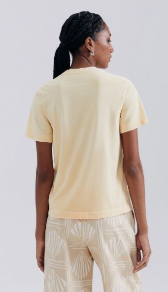 Camiseta Hering Básica Feminina Estonada Soft - Amarelo