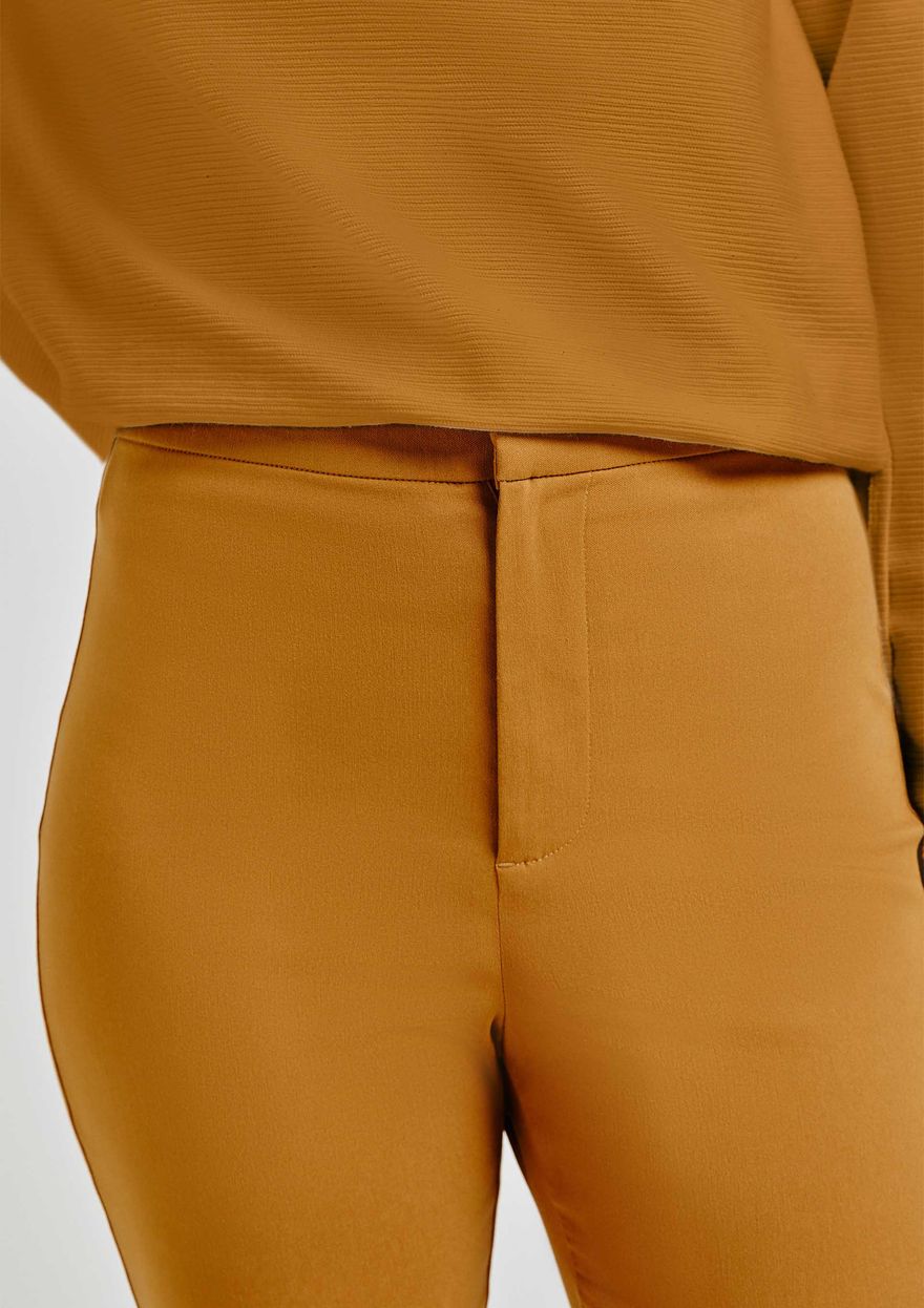 Calça Flare Hering Em Viscose Com Elastano Feminina - Marrom