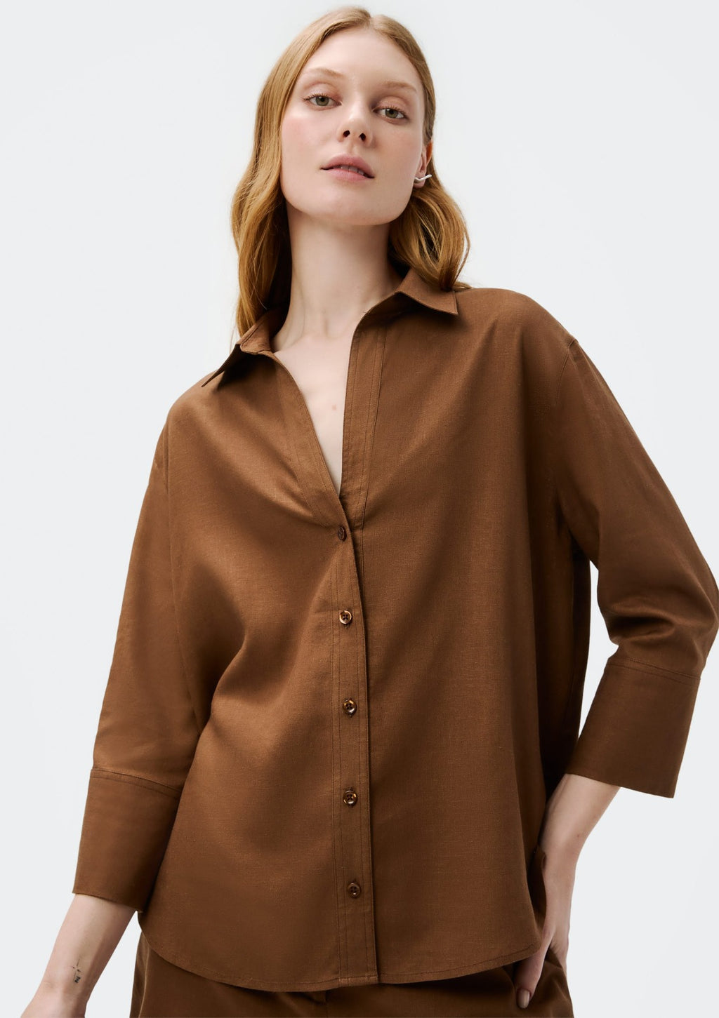 Camisa Feminina Manga 7/8 Com Linho Hering - Marrom