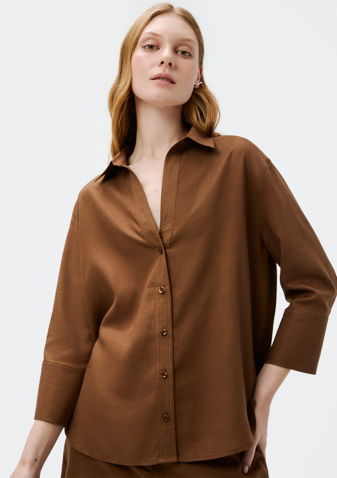 Camisa Feminina Manga 7/8 Com Linho Hering - Marrom