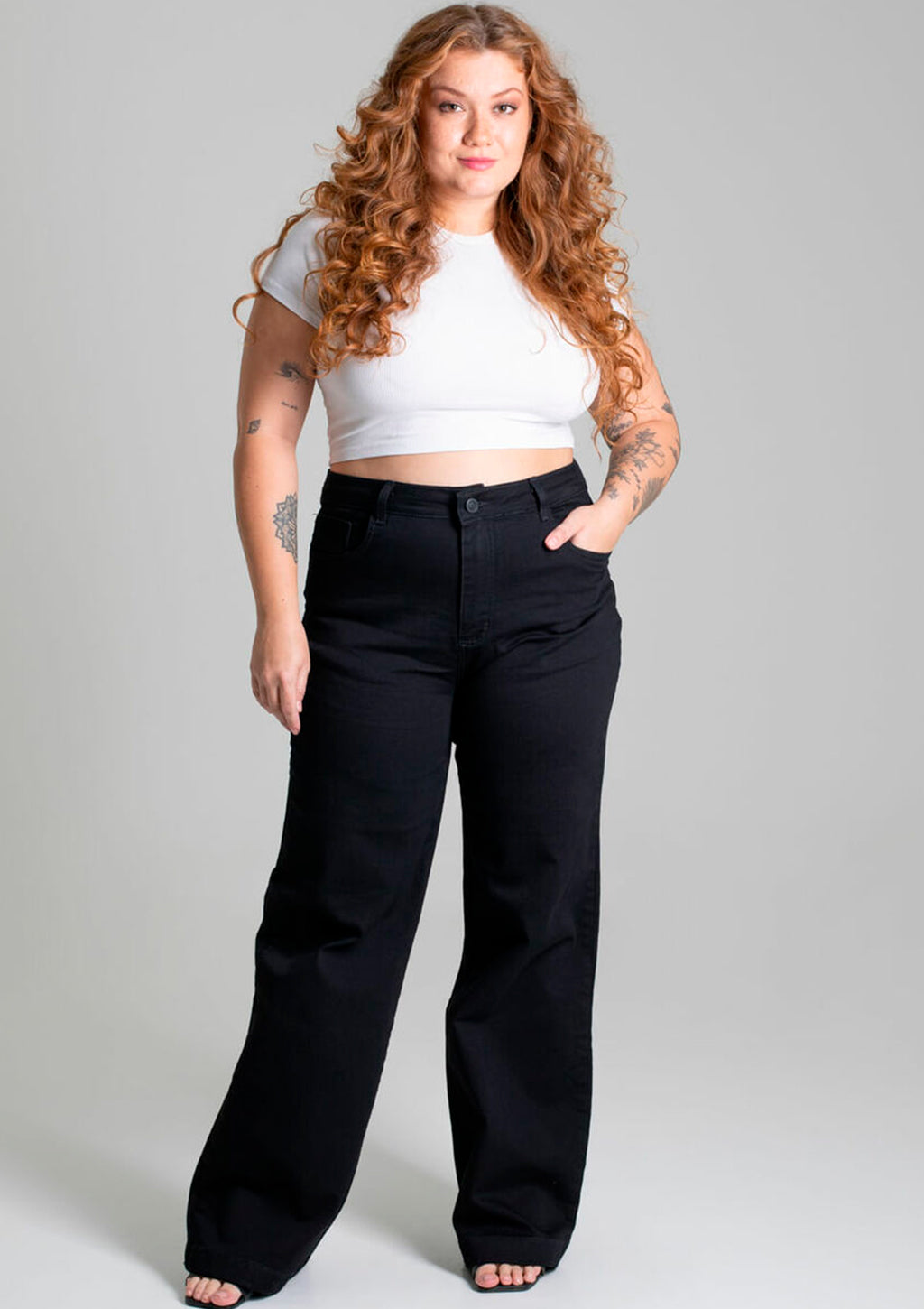 Calça Wide Leg Em Sarja Sawary Plus Size Feminina - Preto