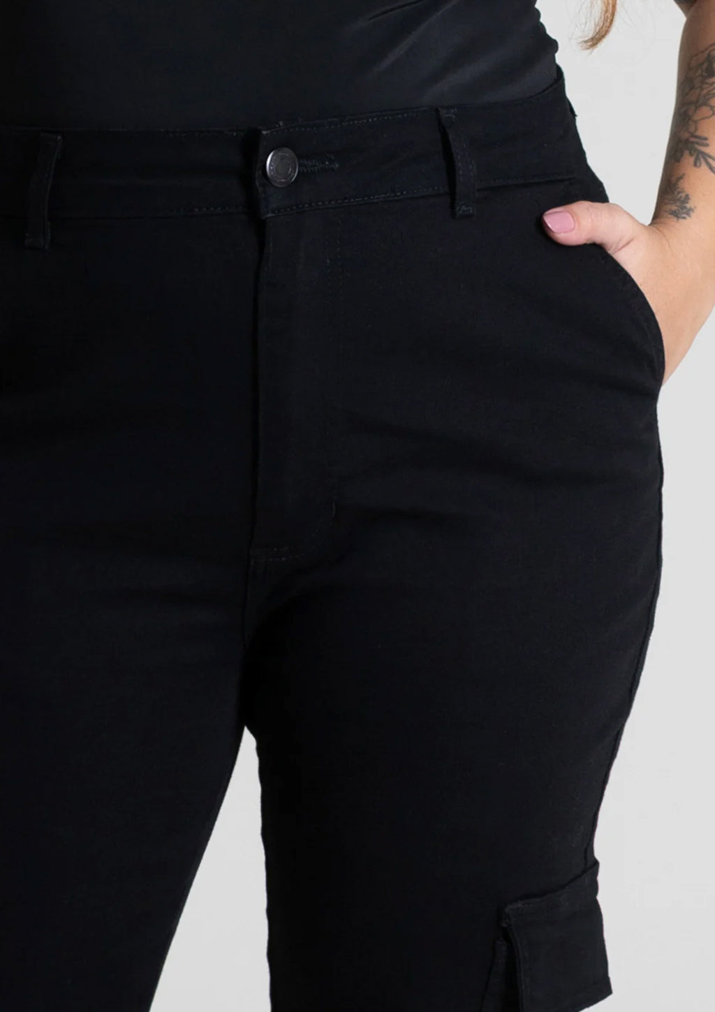 Calça Cargo Sarja Sawary Plus Size Feminina - Preto