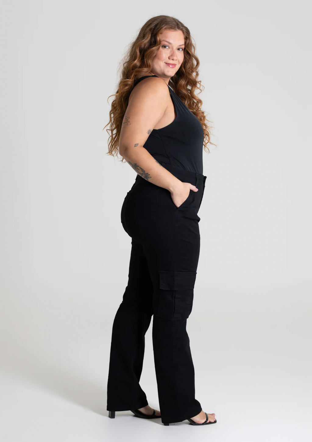 Calça Cargo Sarja Sawary Plus Size Feminina - Preto