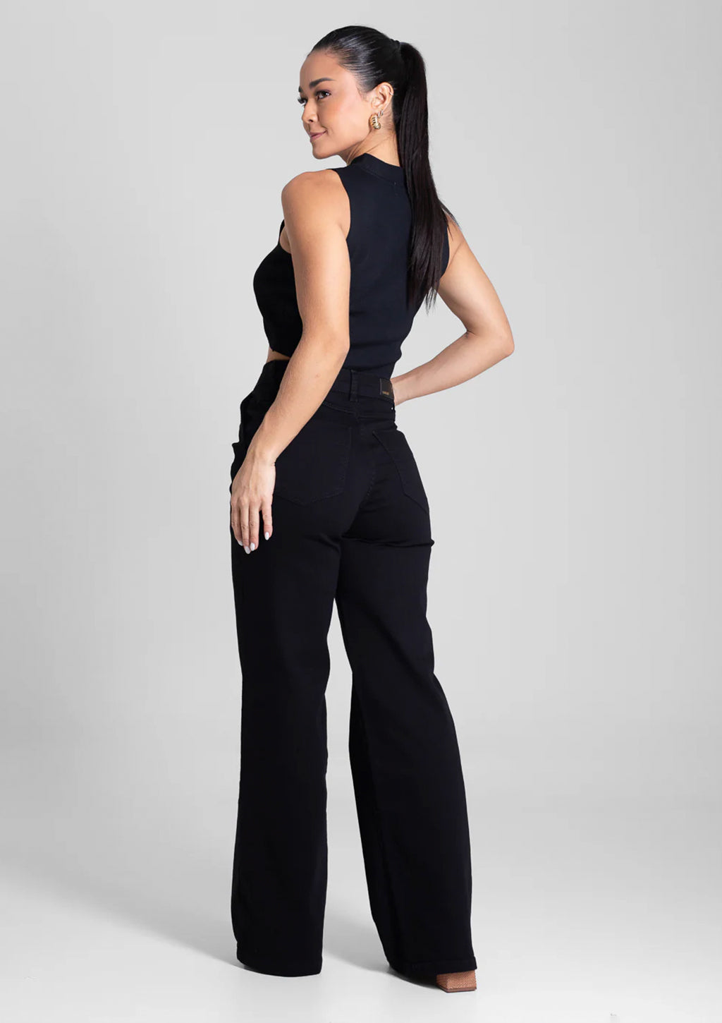 Calça Wide Leg Em Sarja Sawary Feminina - Preto