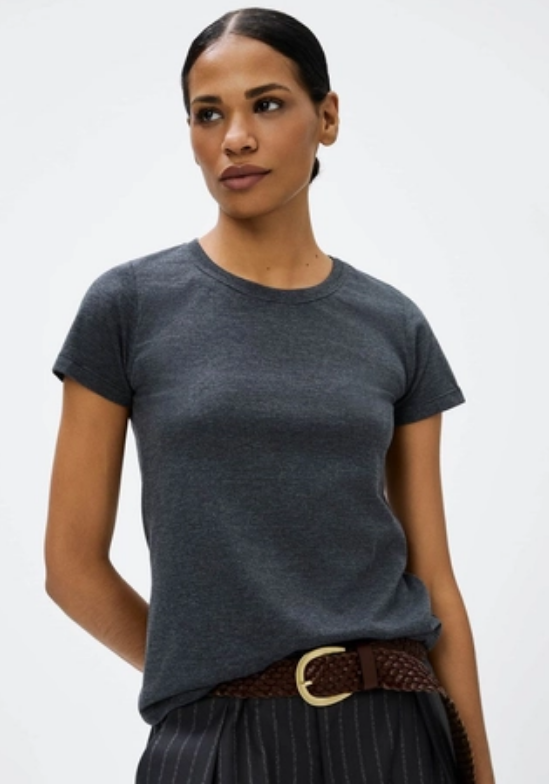 Camiseta Manga Curta Hering Slim World Básica Feminina - Cinza