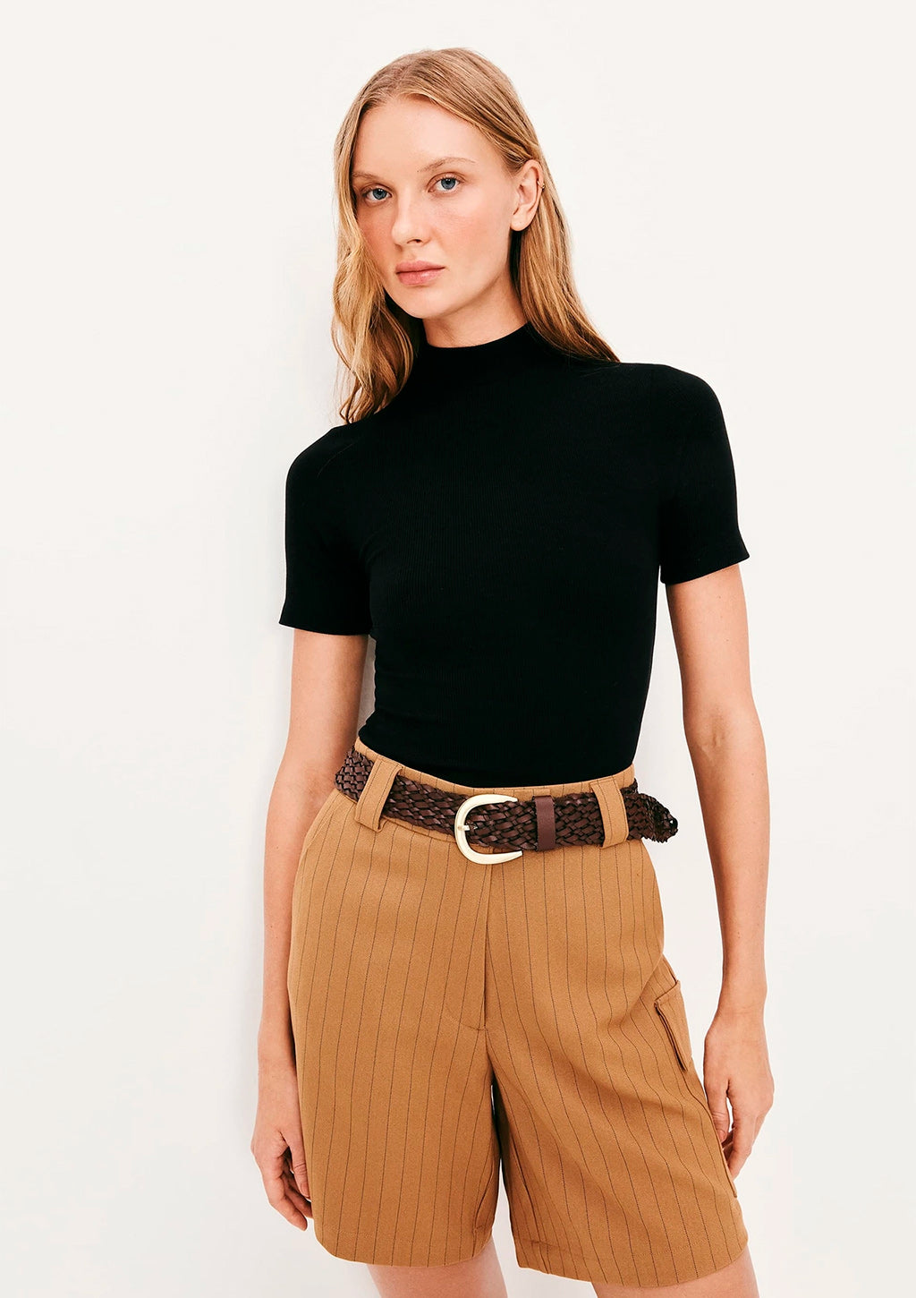 Blusa Manga Curta Hering Gola Alta Em Ribana Canelada Feminina - Preto