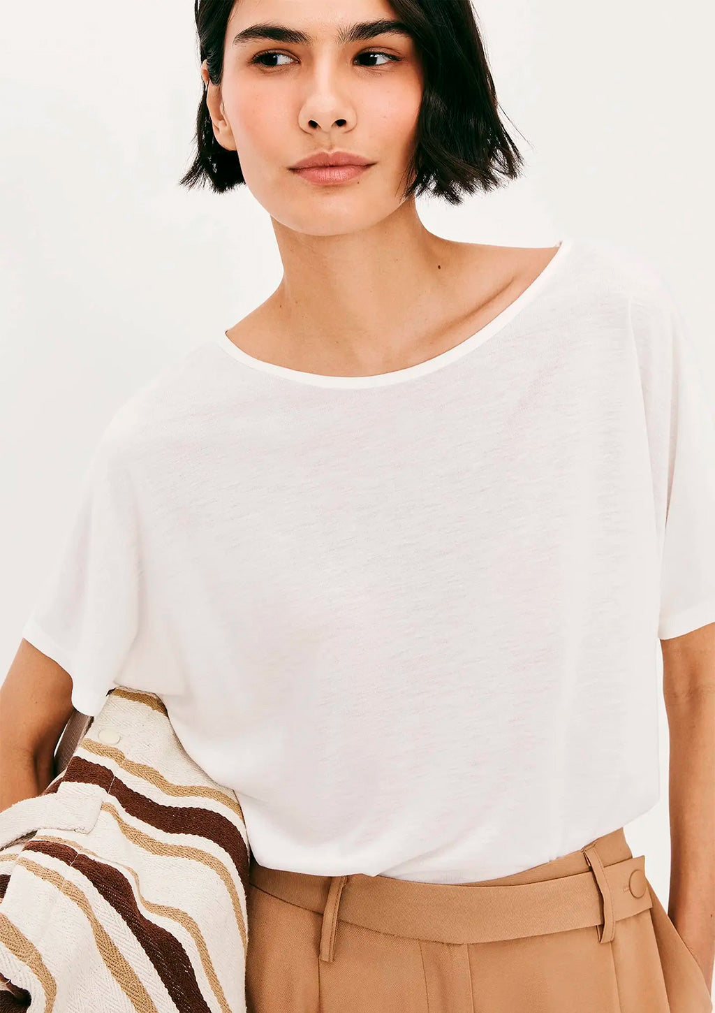 Blusa Manga Curta Ampla Hering Básica Em Viscose Feminina - Off-White