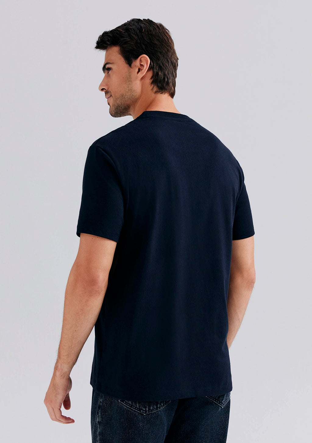 Camiseta Manga Curta Hering Estampada Masculina - Preto