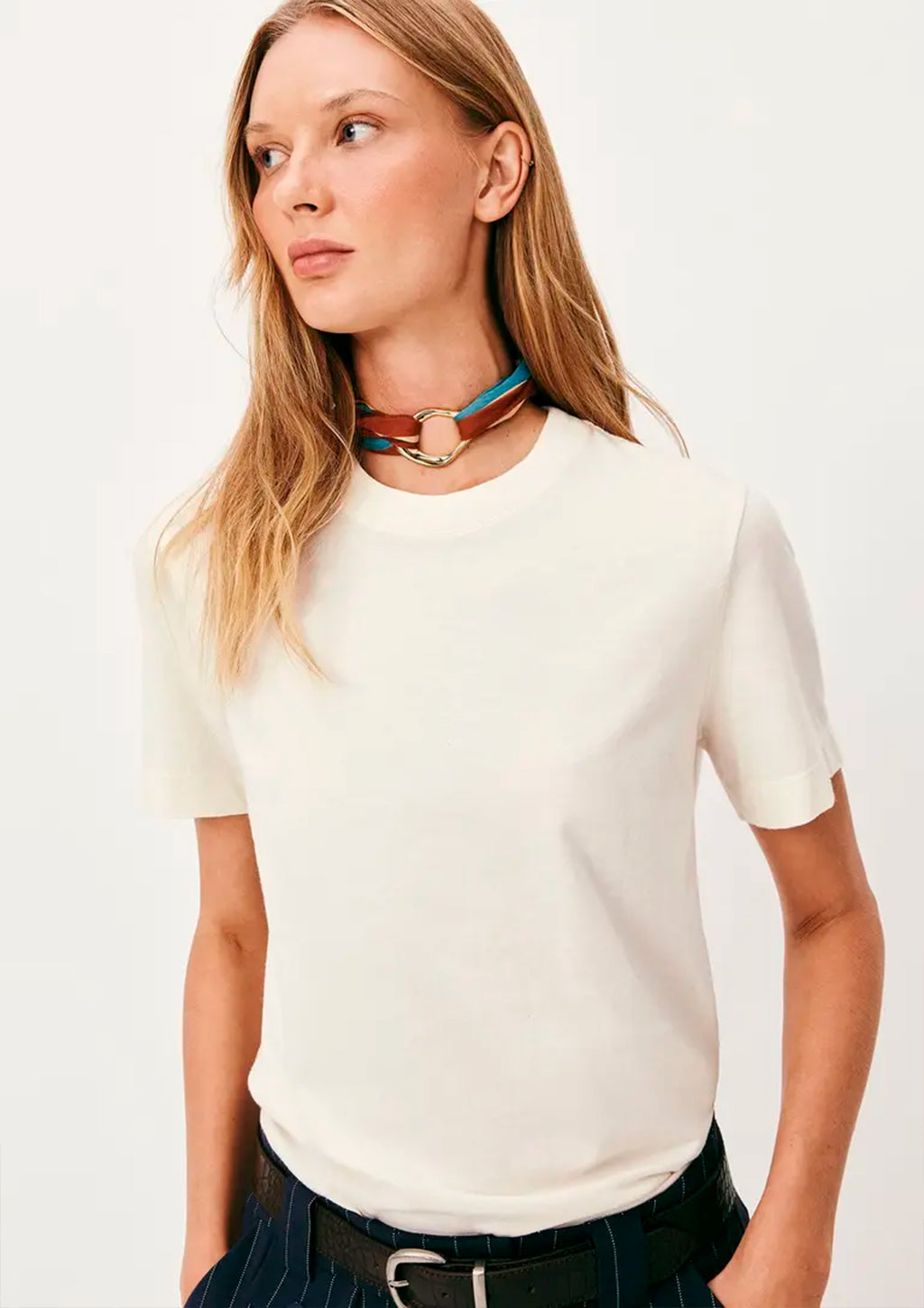 Camiseta Manga Curta Hering Estonada Soft Feminina - Off-White