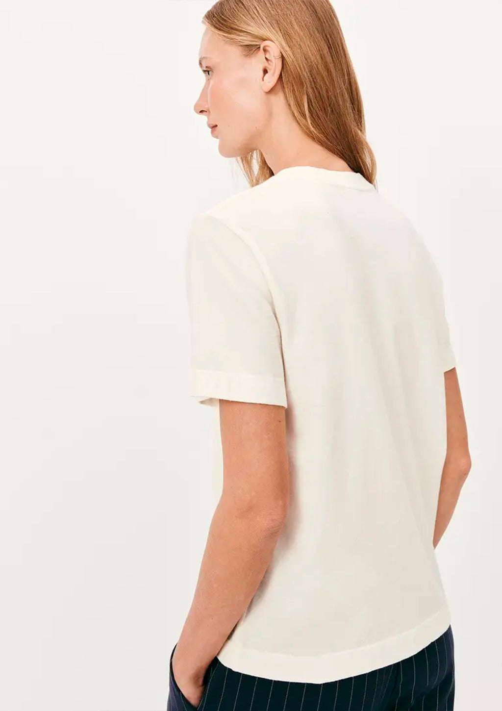Camiseta Manga Curta Hering Estonada Soft Feminina - Off-White