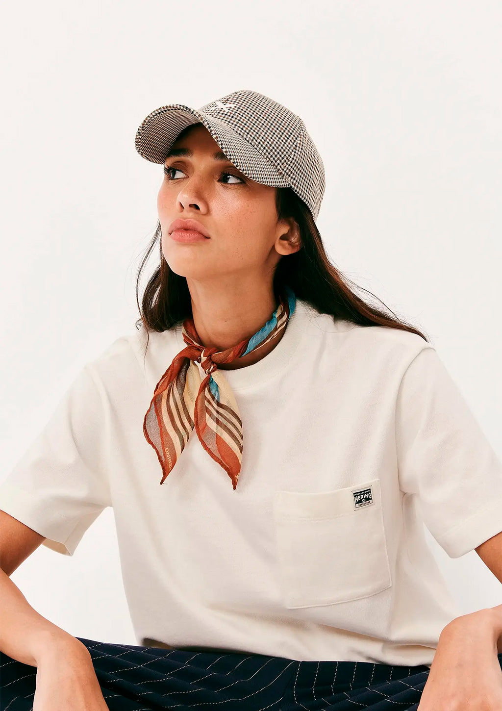 Camiseta Manga Curta Boxy Hering Feminina - Creme