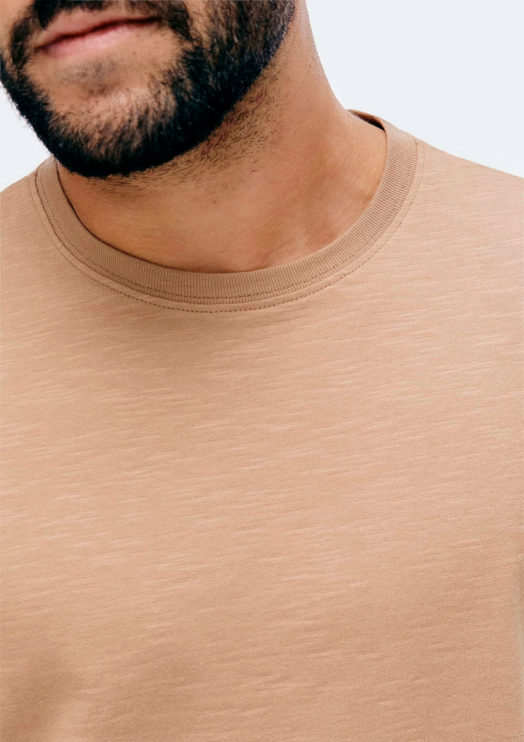 Camiseta Manga Curta Hering Comfort Em Malha Flamê Masculina - Bege