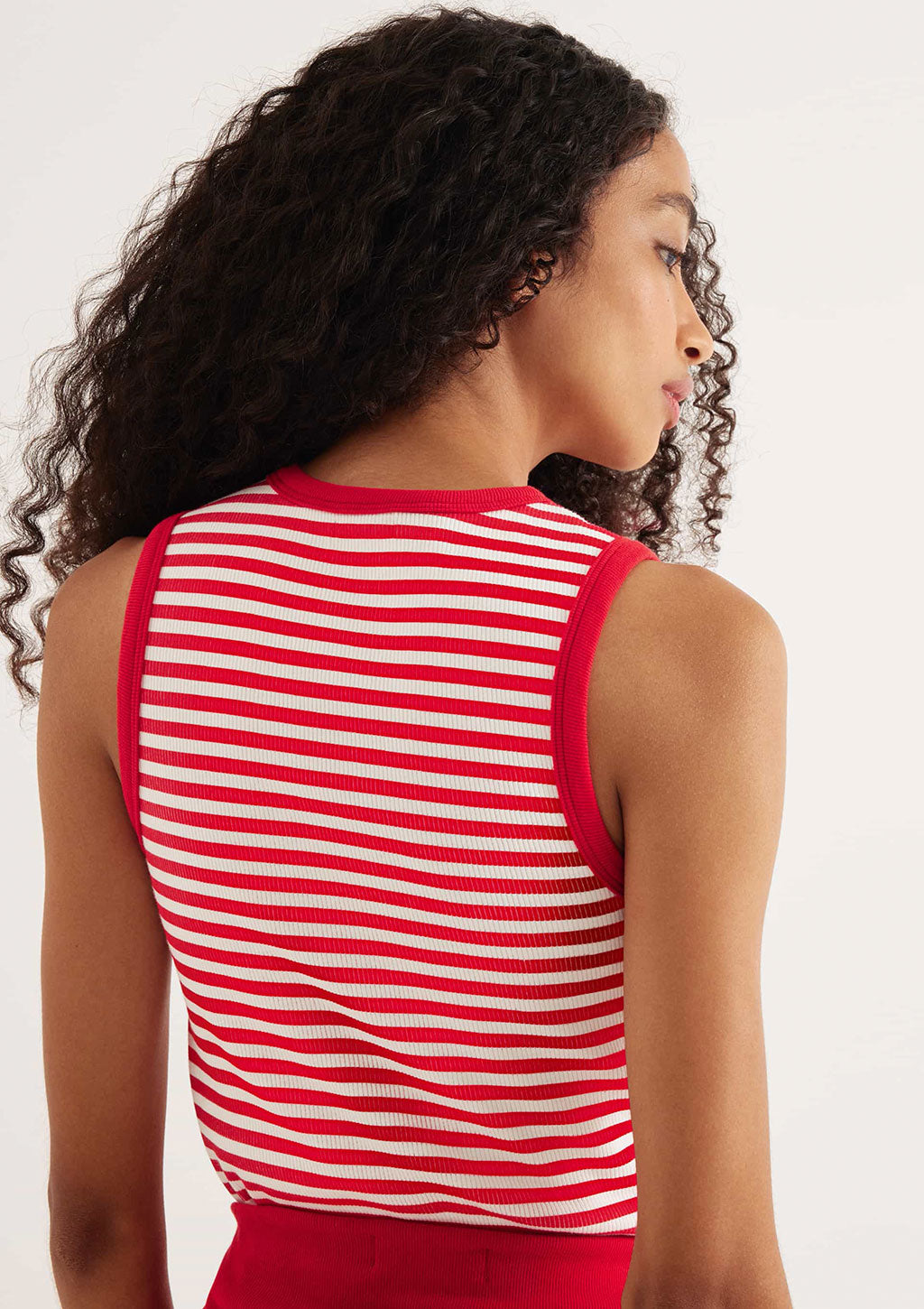 Regata Listrada Em Malha Premium Hering Feminino - Vermelho