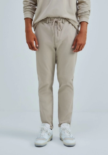 Calça Hering Taper Em Sarja Peletizada Masculina - Bege