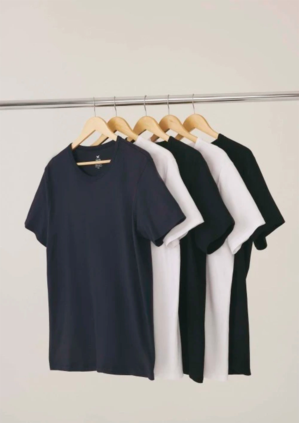 Kit 5 Camisetas Slim Hering Gola Careca Masculino - Multicolorido