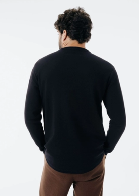 Camiseta Básica Hering Henley Manga Longa Texturizada Masculina - Preta