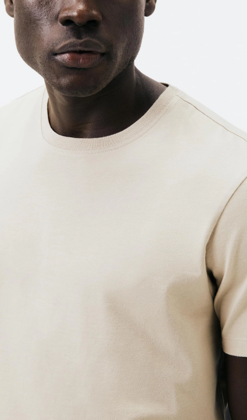 Camiseta Básica  Hering Masculina Comfort Super Cotton - Bege