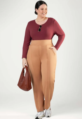 Blusa Canelada Cativa Plus Size com Decote Redondo Feminina - Vermelho