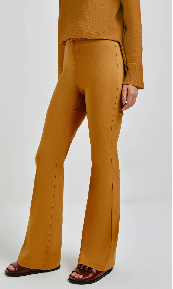 Calça Flare Hering Em Viscose Com Elastano Feminina - Marrom