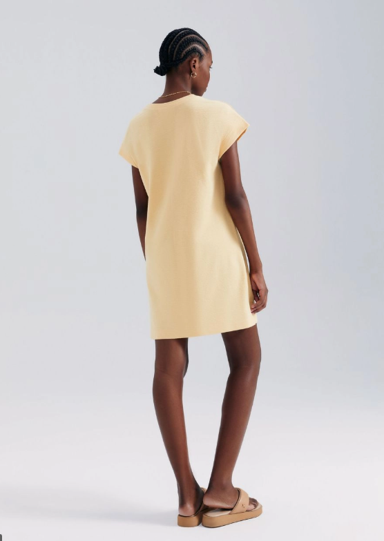 Vestido Básico Hering Curto Texturizado Com Bolso Feminino - Amarelo