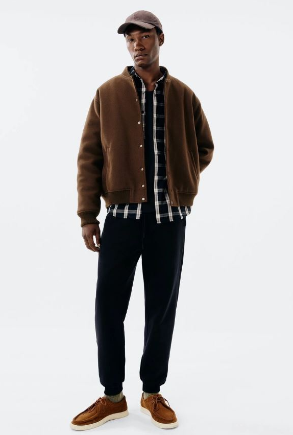 Calça Básica Hering Masculina Jogger em Moletom Peluciado - Preta