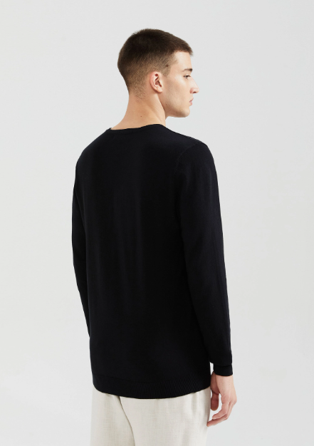 Suéter Básico Hering  Regular Gola V Masculino - Preto