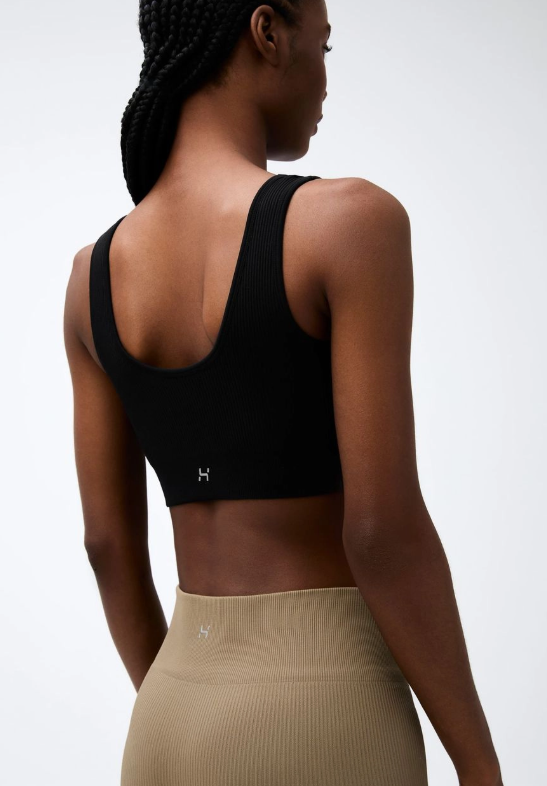 Top Esportivo Hering Canelado Sem Costura Com Bojo Feminino - Preto