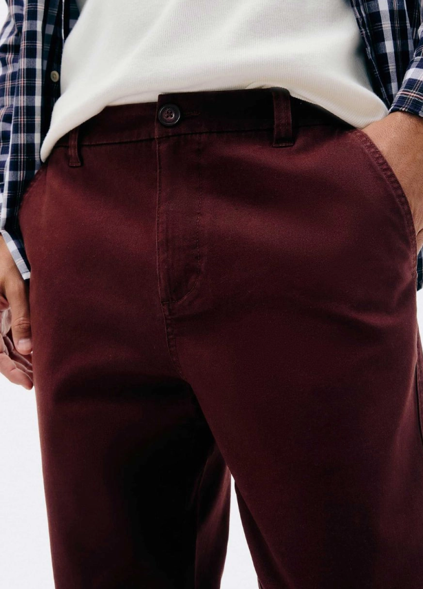 Calça Hering Masculina Básica Chino Slim em Sarja com Elastano - Marsala