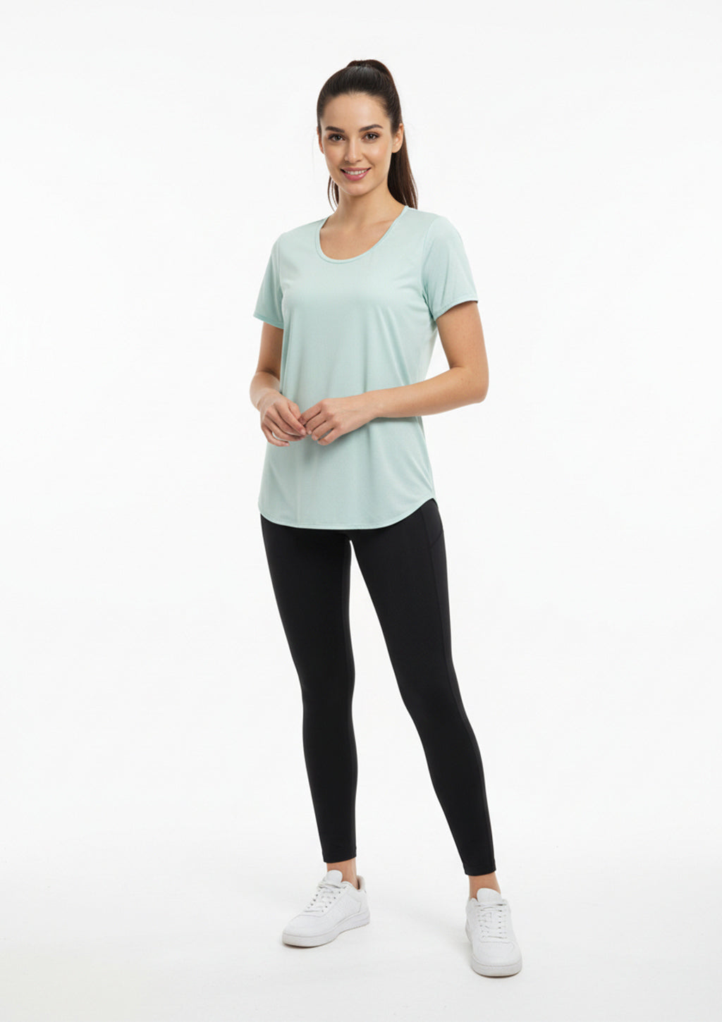 Camiseta Manga Curta Atara Esportiva Lisa Feminina