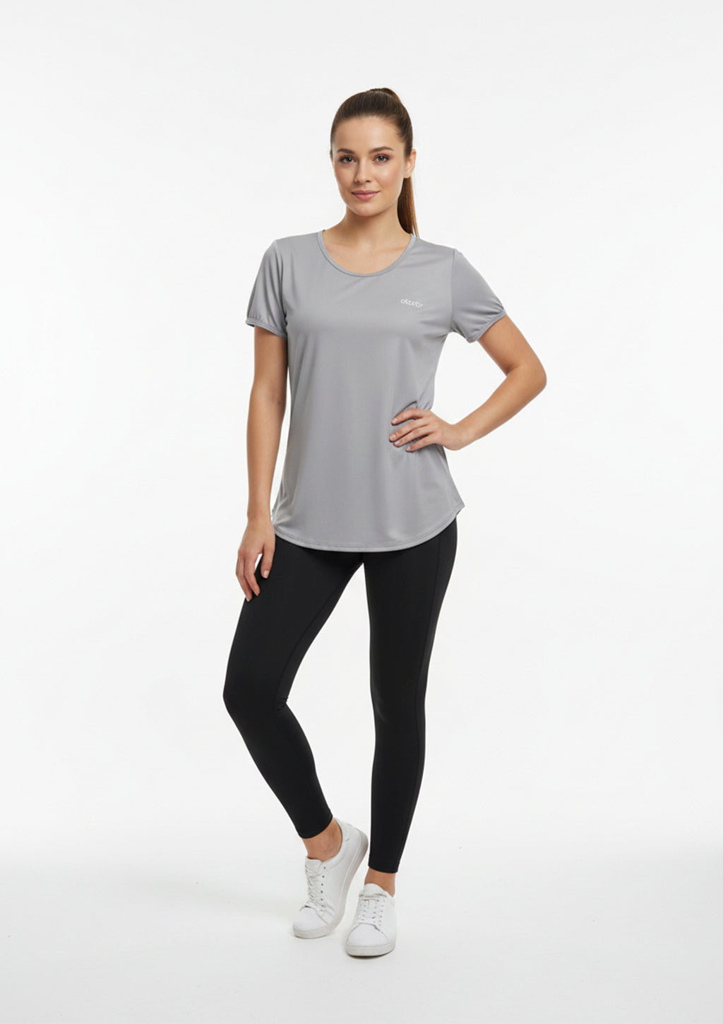 Camiseta Manga Curta Atara Esportiva Com Logotipo Feminina