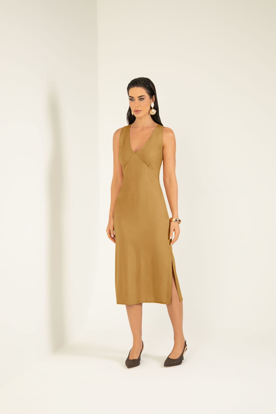 Vestido Midi Feminino Sem Mangas Cativa