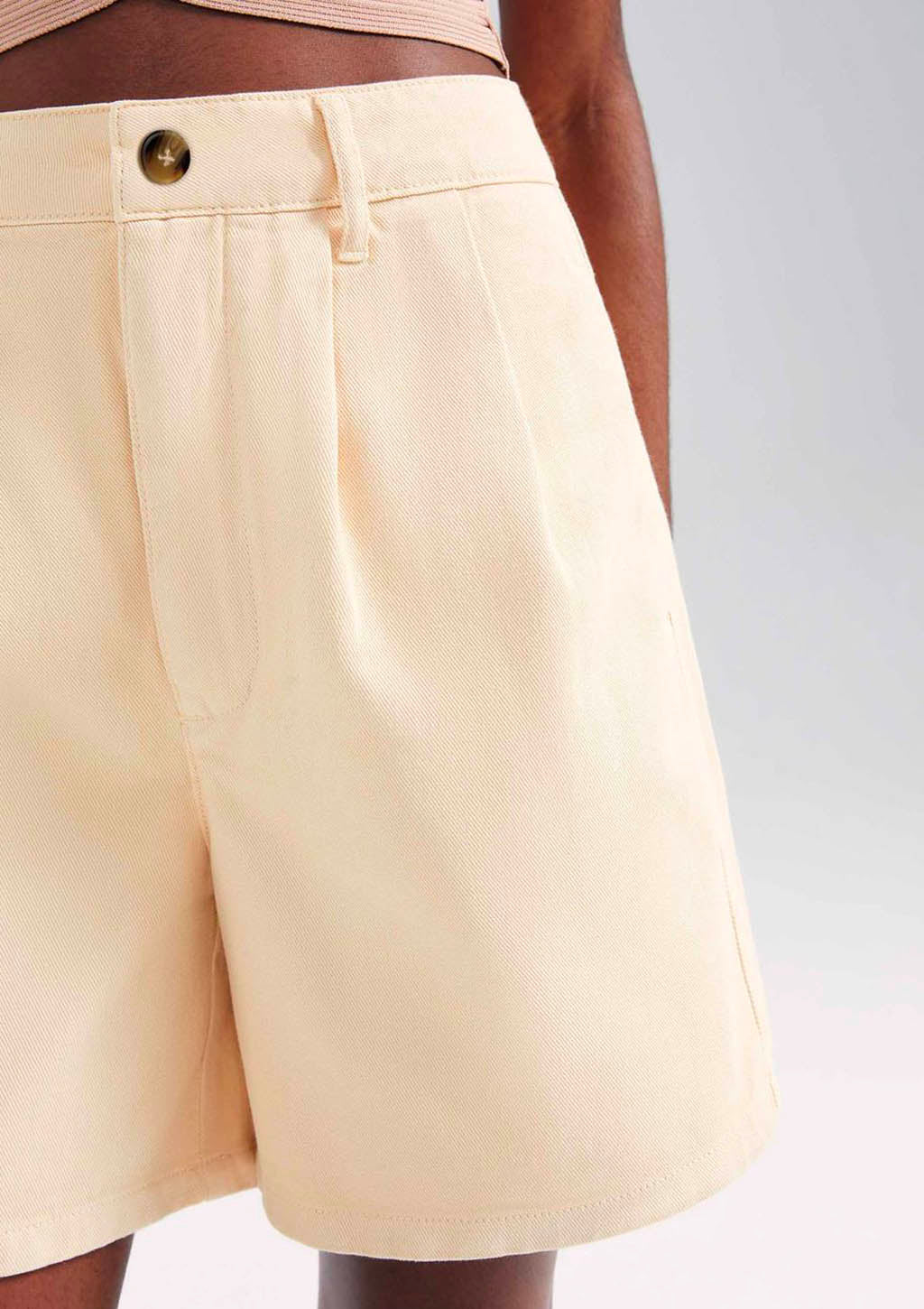 Bermuda de Sarja Feminina Estonada Hering - Amarelo