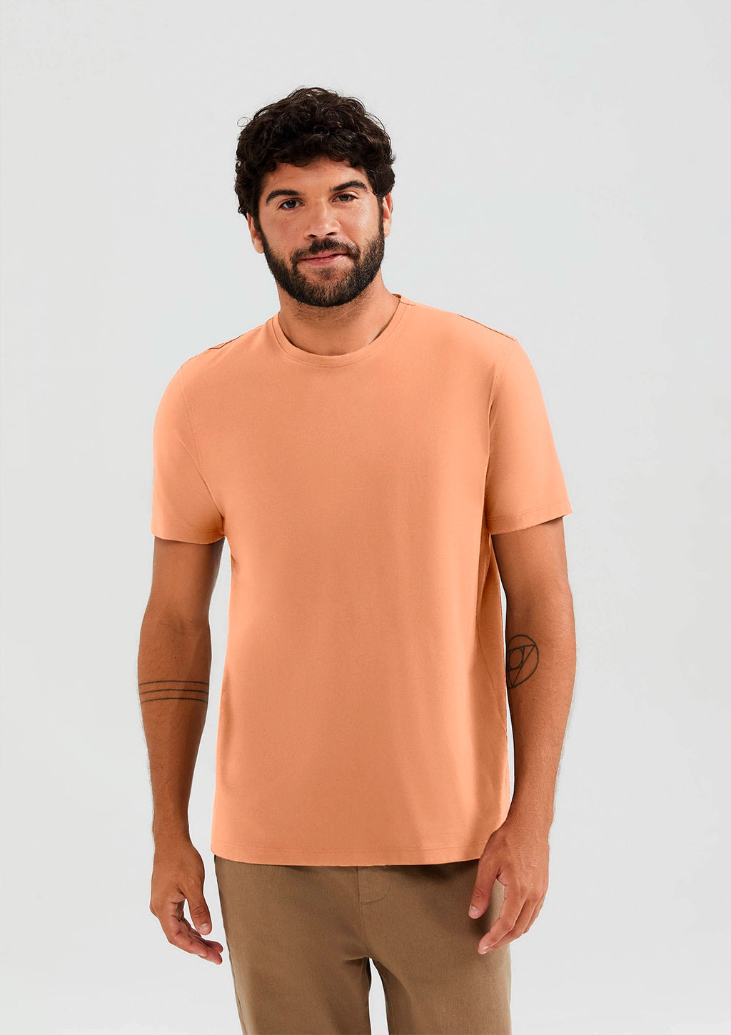 Camiseta Manga Curta Hering Pima Masculina - Marrom