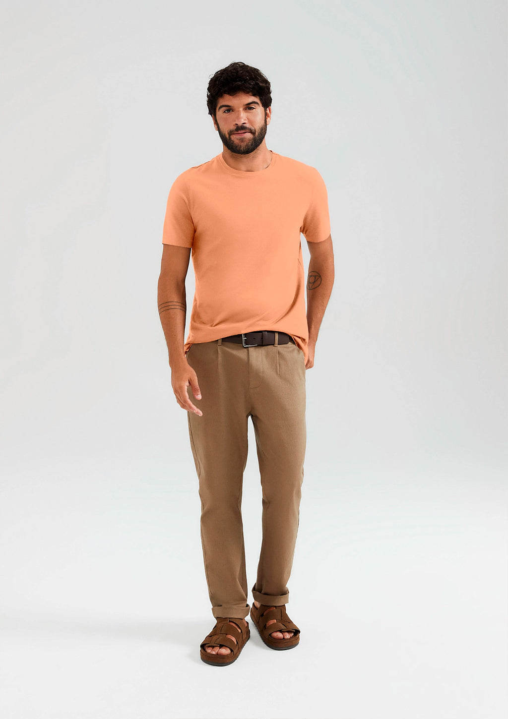 Camiseta Manga Curta Hering Pima Masculina - Marrom