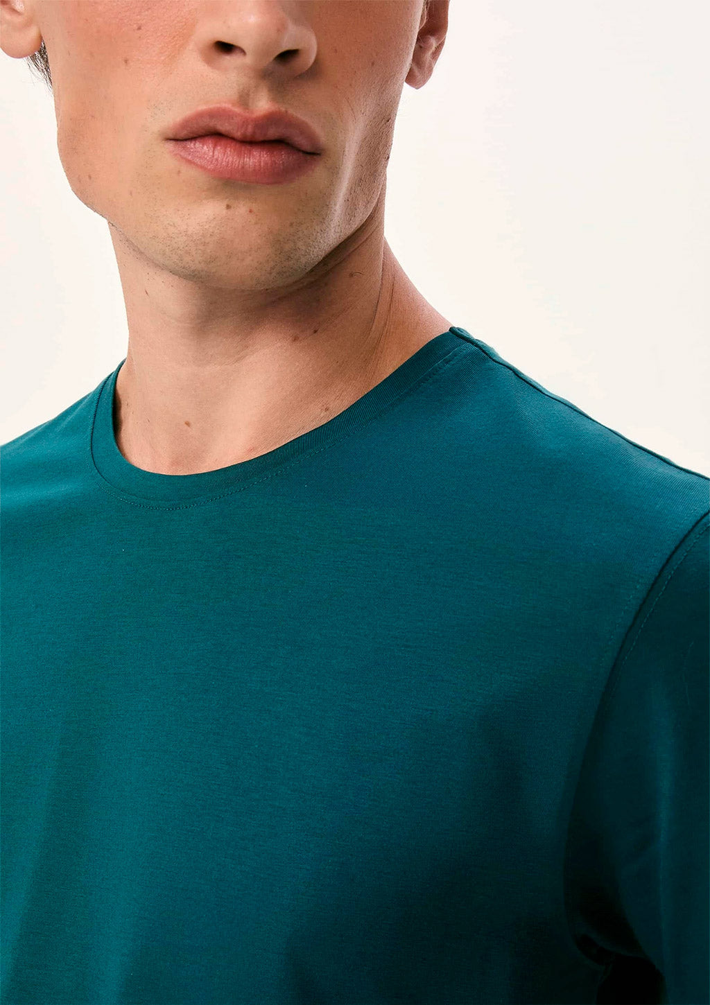 Camiseta Manga Curta Hering Básica Algodão Pima Masculina - Verde