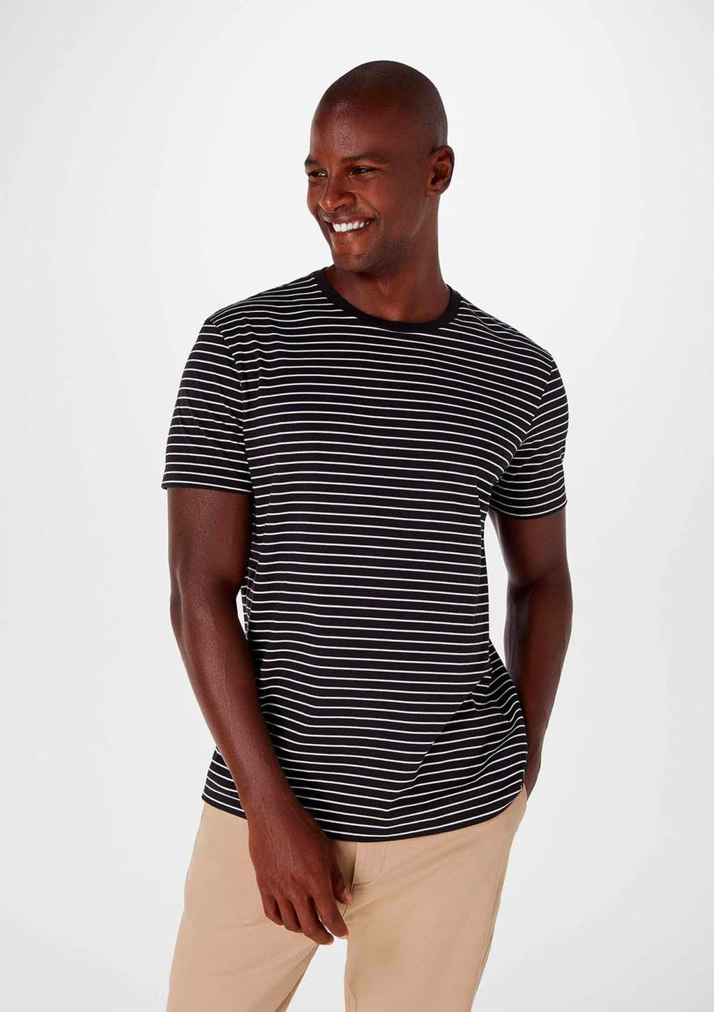 Camiseta Hering Comfort Algodão Peruano Masculina - Preta