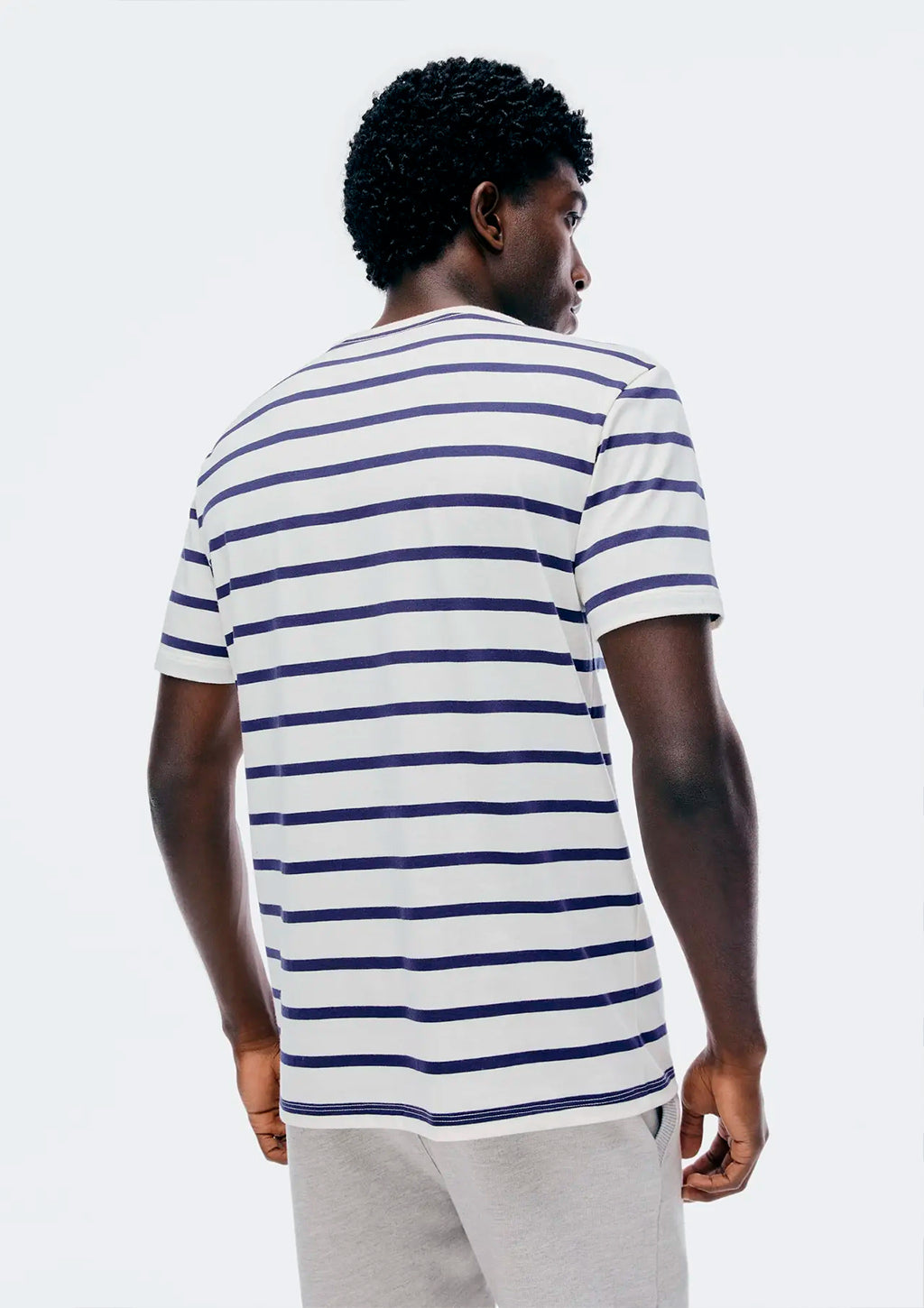 Camiseta Manga Curta Mar Em Algodão Peruano Hering Listrada Masculina - Azul/Off-white