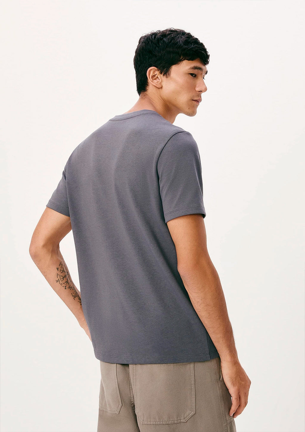 Camiseta Manga Curta Hering Básica Algodão Peruano Masculina - Azul