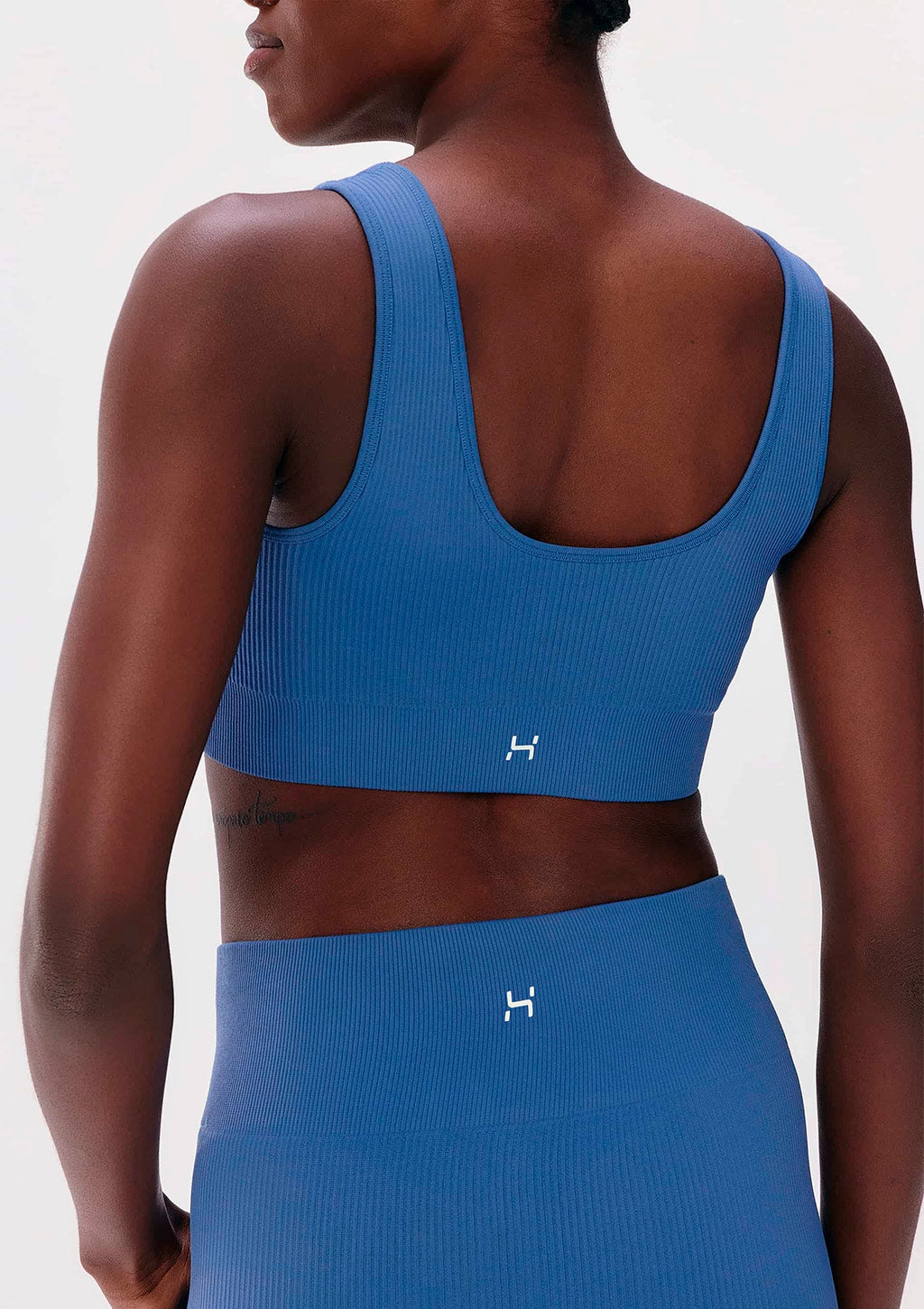 Top Esportivo Hering Canelado Sem Costura Feminino - Azul