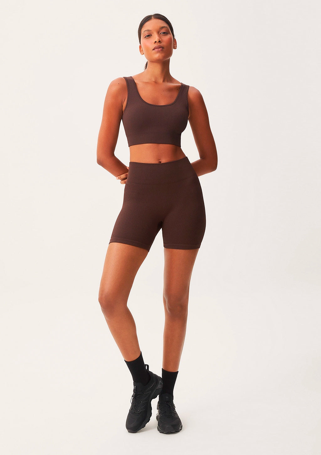 Bermuda Esportiva Biker Hering Sem Costura Feminina - Marrom