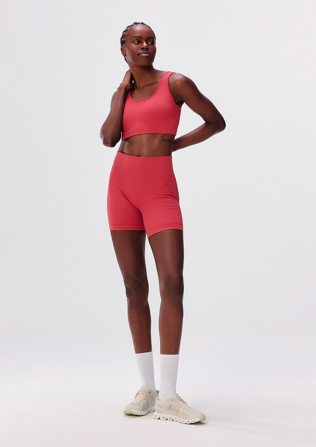 Bermuda Esportiva Biker Hering Sem Costura Feminina - Vermelha