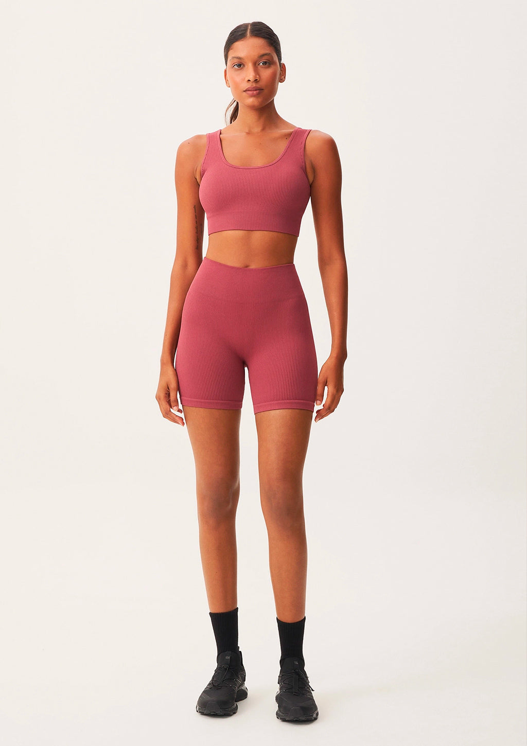 Bermuda Esportiva Biker Hering Sem Costura Feminina - Vinho